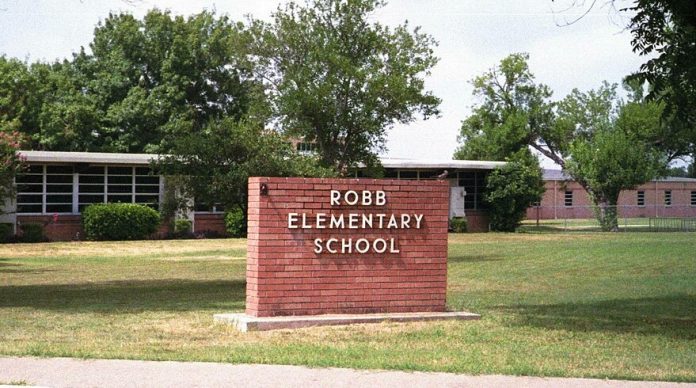 Robb Elementary School 2015