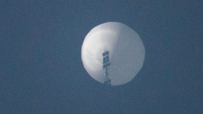 Misstänkta spionballongen ovanför Billings, Montana, den 1 februari 2023