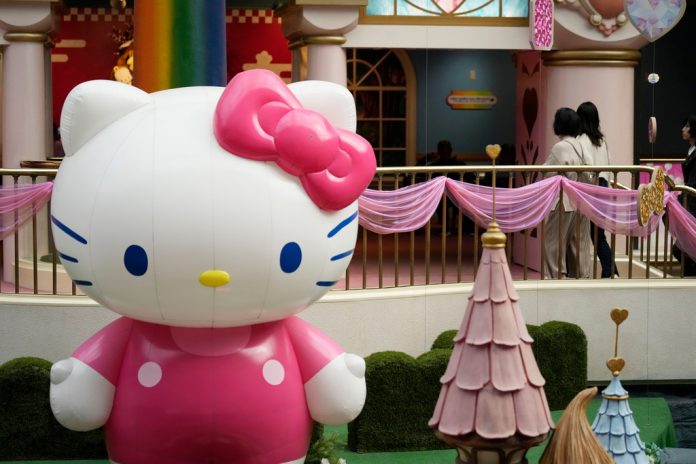 En Hello Kitty vid en nöjespark utanför Tokyo