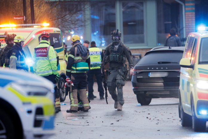 Omfattande polisinsatser genomförs i Örebro