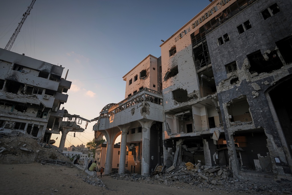 Shifa-sjukhuset i Gaza stads huvudbyggnad, som till stor del är förstörd. Bild från juli 2025.